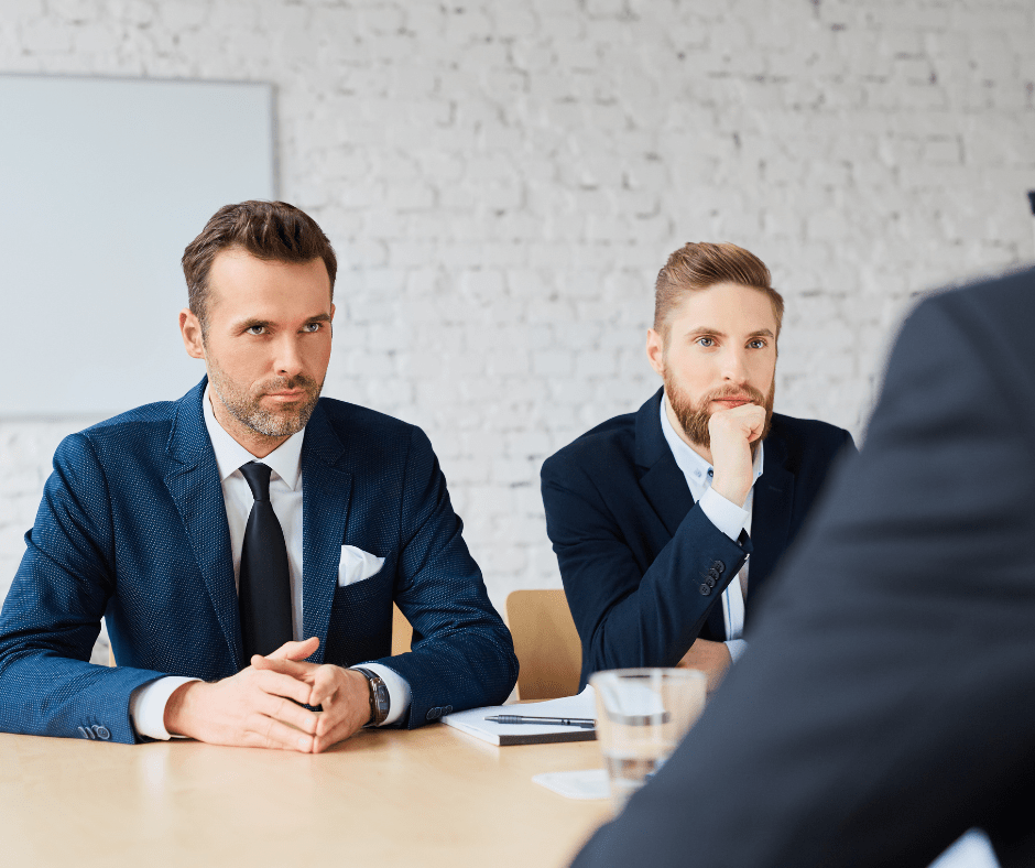 תקשורת עם לקוחות - סי וי פול